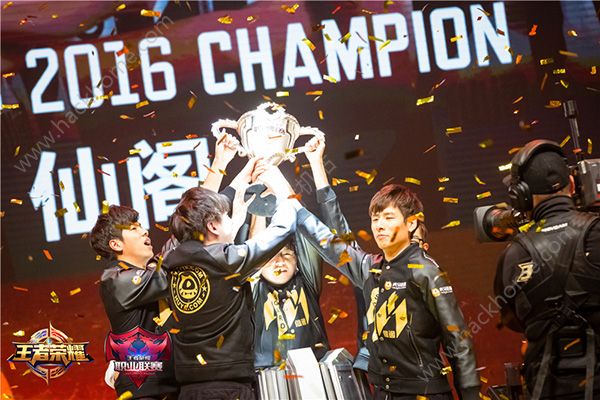 王者荣耀皮肤限时上架：瑶冰雪奇缘皮肤惊艳亮相，李白联动小说家皮肤帅气登场，武则天与赵云新皮肤引期待